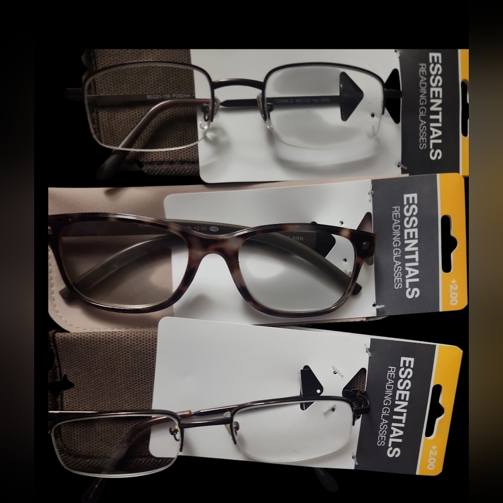 Bundle Of 4 NWT  +2.00 Essentials and Trend Reading Glasses - Picture 2 of 3